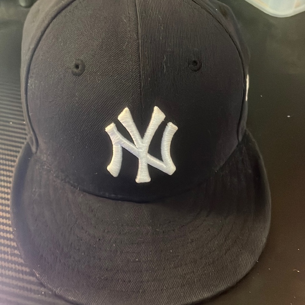 New York Yankees hat